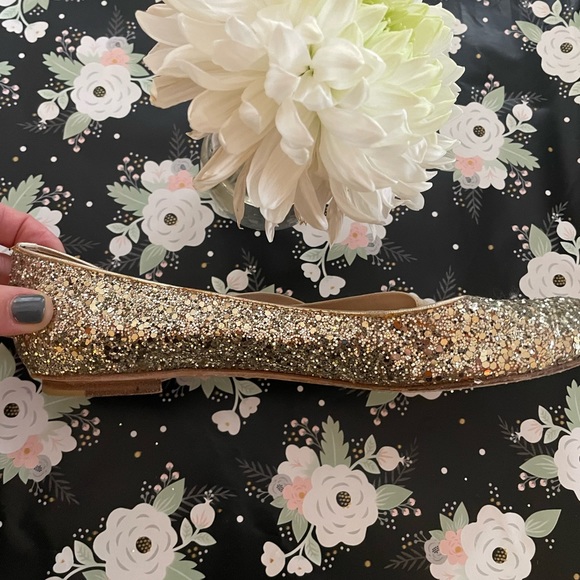 Marc Jacobs glitter flats in a blush silver shade. So fun & comfy! - Picture 3 of 4